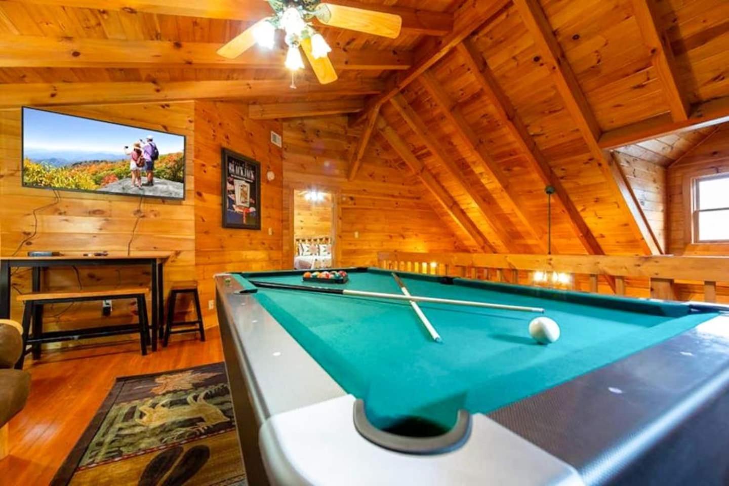 Pigeonforge Cabin Game Roomdog Friendlyhot Tub Пиджен-Фордж Экстерьер фото